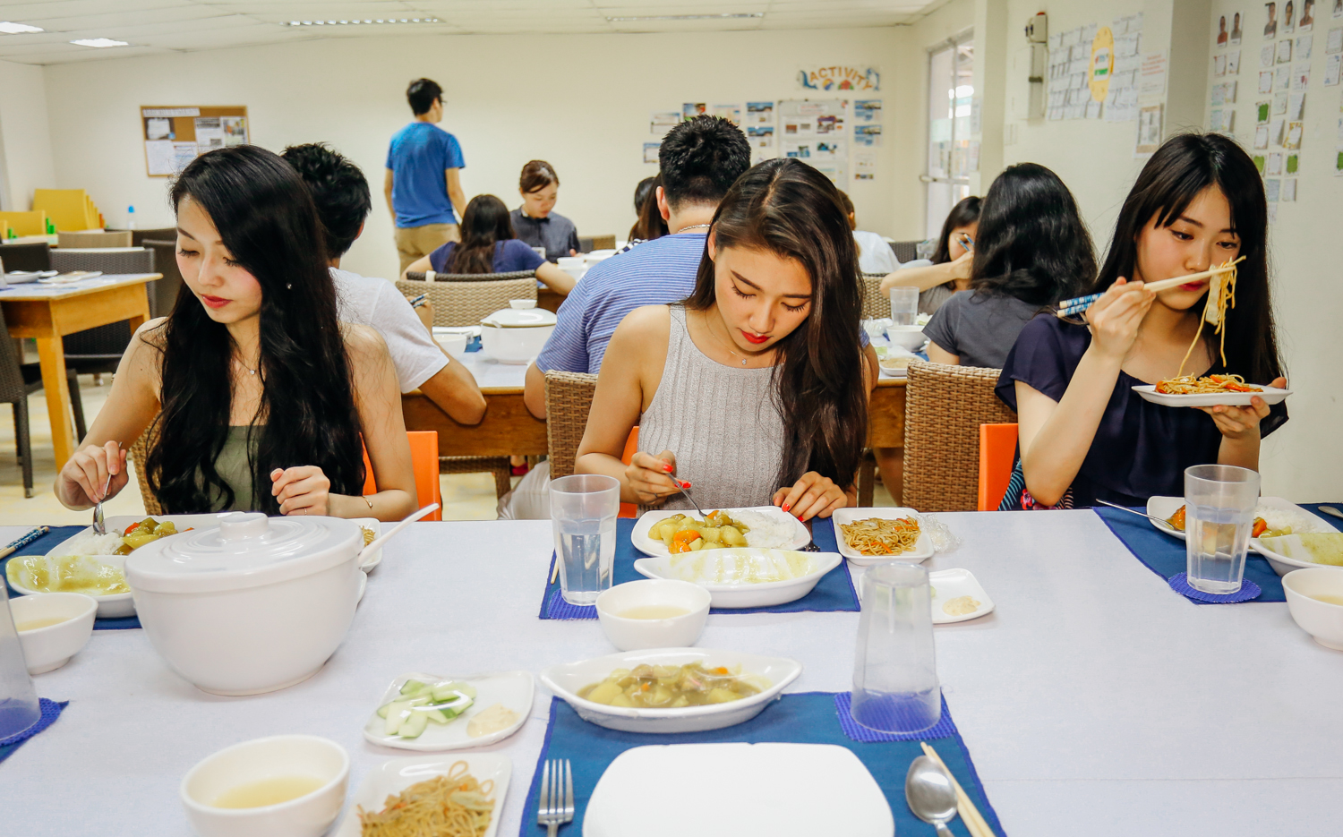 留学生活に欠かせない日本食を提供